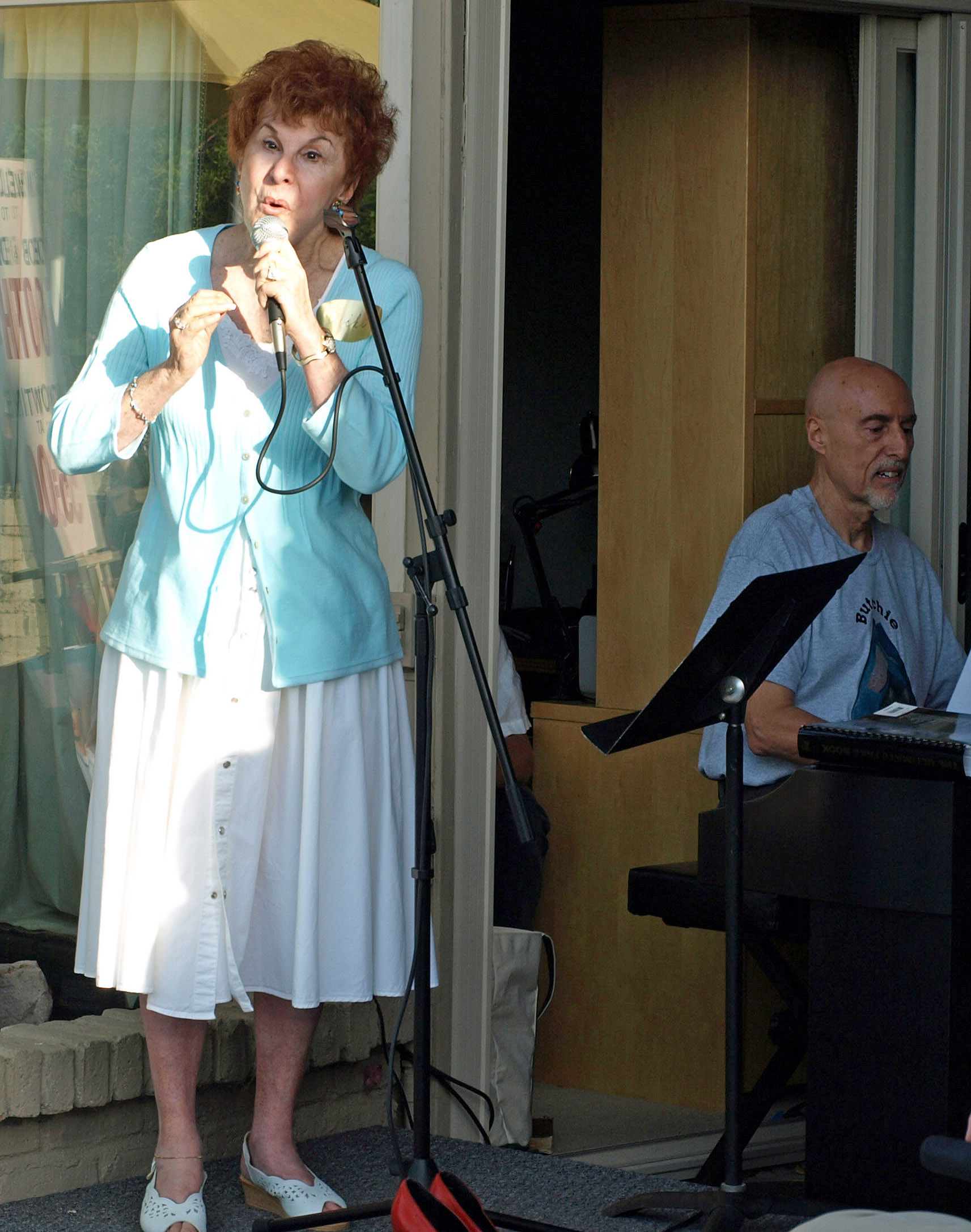 Vicki singing at the party, 2009